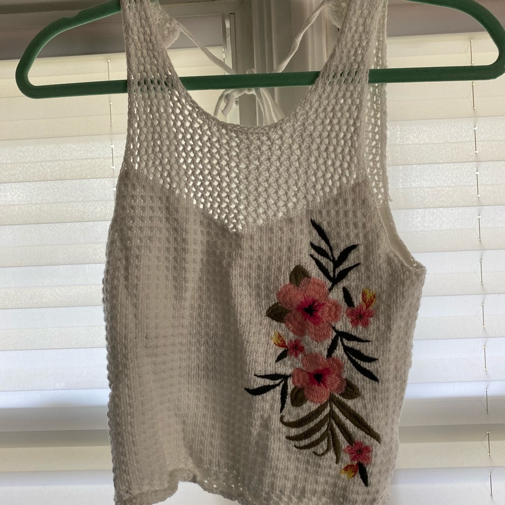 cropped tank top